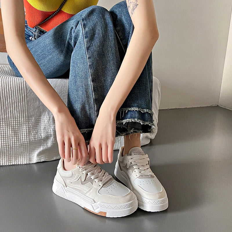 Fashion Small White Shoes Women New Spring and Autumn Leisure Sports Shoes Girls with Thick Soles Low Top Board Shoes