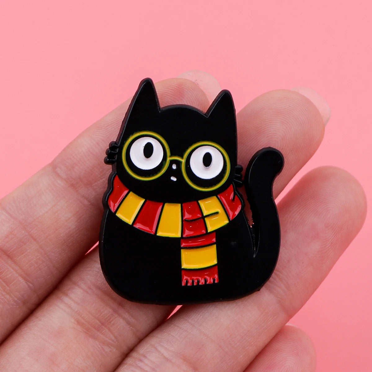 Black Cat Enamel Pin Funny Witch Brooches for Women Men Lapel Pin Backpack Bags Badges Halloween Gifts Clothing Accessories